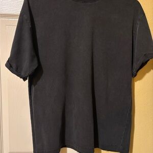 Forever 21 Women’s Basic small black tee